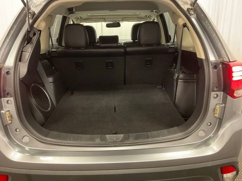 Used 2016 Mitsubishi Outlander GT AWD/4WD image 10