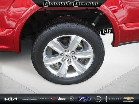 Used 2019 Ford F150 Platinum w/ Equipment Group 701A Luxury image 4