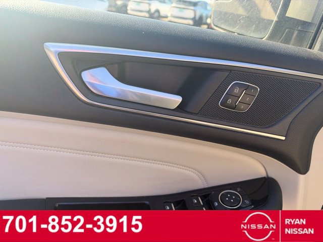 Used 2018 Ford Edge Titanium w/ Equipment Group 301A AWD/4WD image 8