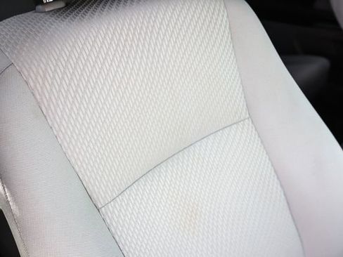 Used 2014 Toyota Highlander LE image 50