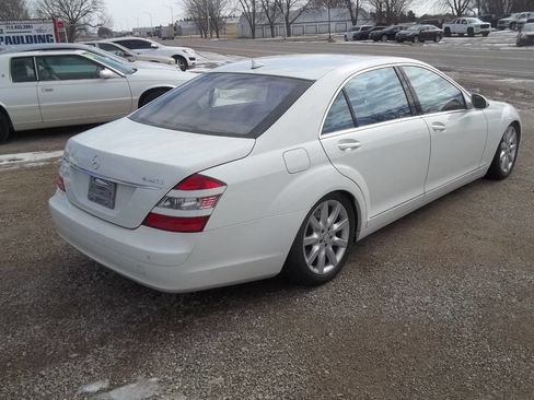 Used 2008 Mercedes-Benz S 550 4MATIC image 3