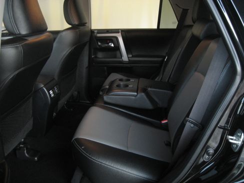 Used 2024 Toyota 4Runner SR5 Premium image 11