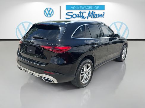 Used 2023 Mercedes-Benz GLC 300 4MATIC w/ Exclusive Trim Package image 7