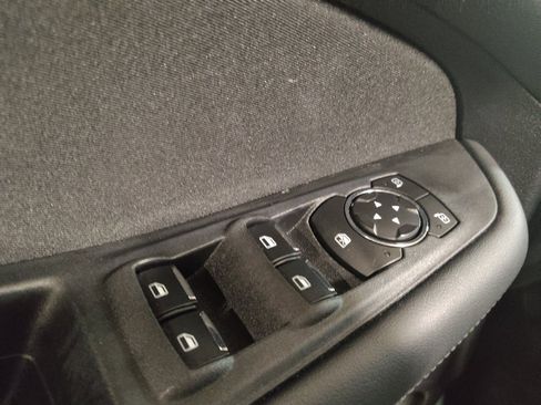 Used 2019 Ford Edge SE FWD image 27