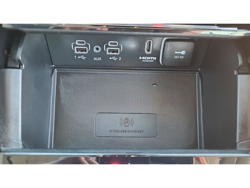 Used 2022 Jeep Grand Cherokee Overland w/ Advanced Protech Group III image 25