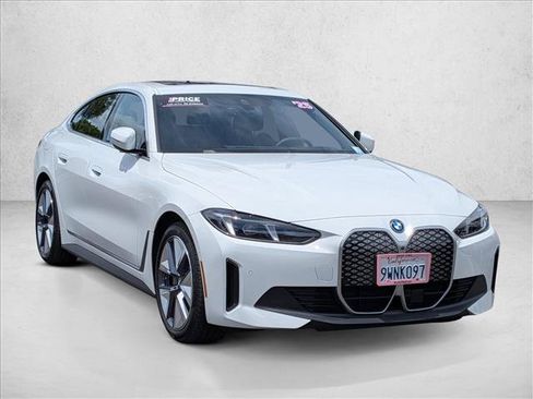 Used 2025 BMW i4 xDrive40i w/ Premium Package AWD/4WD image 3