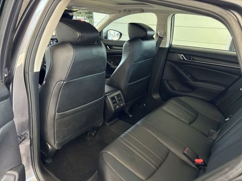 Certified 2021 Honda Accord Touring image 11