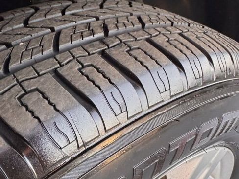 Used 2015 GMC Terrain SLT w/ Open Road Package image 29