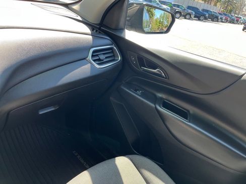 Used 2018 Chevrolet Equinox LT image 18