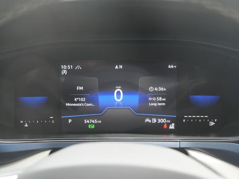 Used 2023 Volkswagen Taos SE image 27