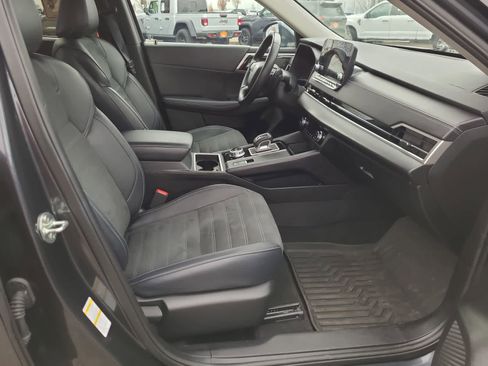 Used 2024 Mitsubishi Outlander SE image 22