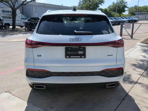 Used 2025 Audi Q5 Premium Plus w/ Premium Plus AWD/4WD image 9