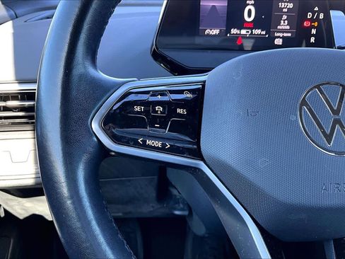 Used 2021 Volkswagen ID.4 Pro image 23