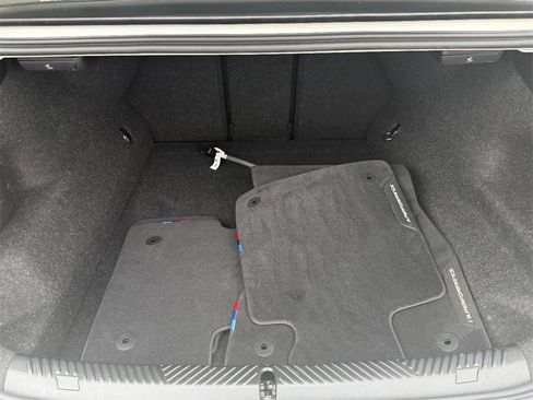 Used 2025 BMW M5 w/ Carbon Package image 5