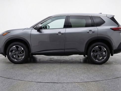 Used 2025 Nissan Rogue SV image 5