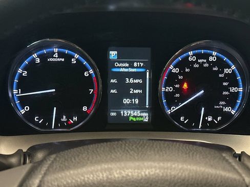 Used 2017 Toyota RAV4 Platinum FWD image 24
