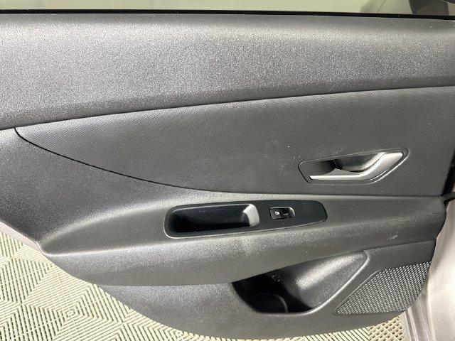 Used 2021 Hyundai Elantra SEL FWD image 23