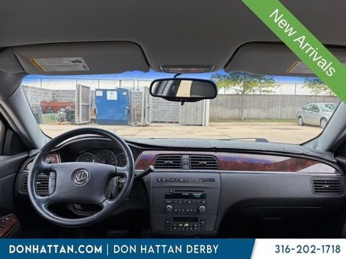 Used 2007 Buick LaCrosse CXL w/ Chromed Appearance Package FWD image 5