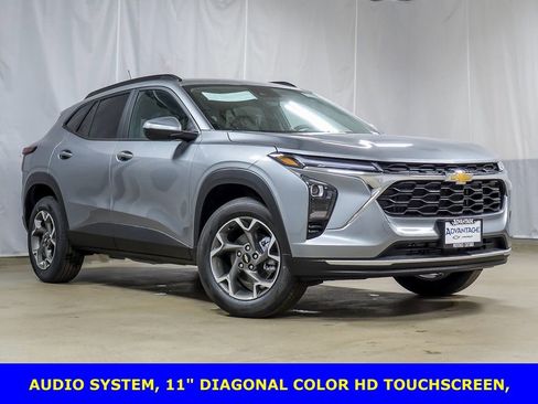 New 2026 Chevrolet Trax LT image 2