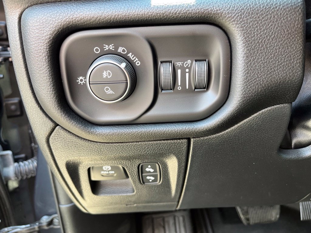Used 2026 RAM 1500 Lone Star AWD/4WD image 16