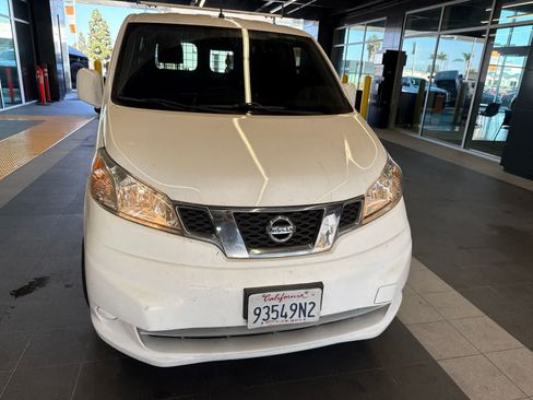 Used 2019 Nissan NV200 SV w/ Back Door Glass Package FWD image 5