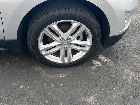 Used 2019 Chevrolet Equinox Premier image 30