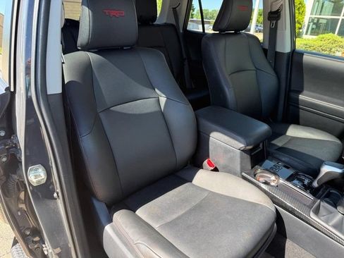 Used 2024 Toyota 4Runner TRD Off-Road Premium w/ Off Road Premium Plus Package AWD/4WD image 11