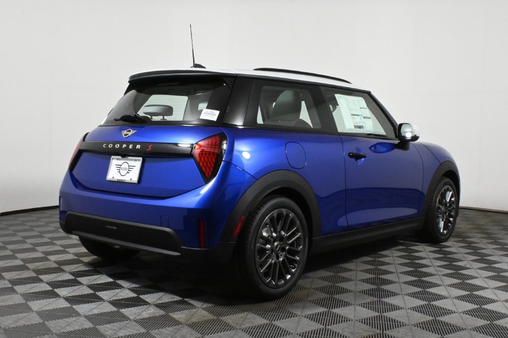 Certified 2025 MINI Cooper S FWD image 7