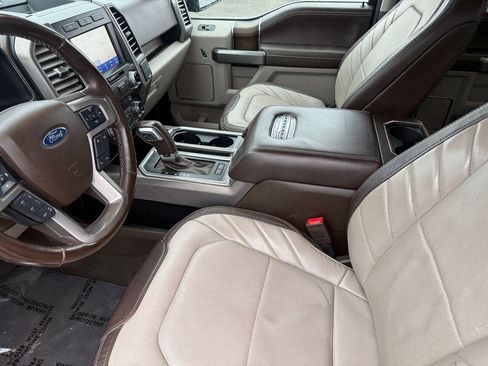 Used 2020 Ford F150 Limited image 12