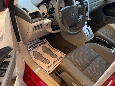 Used 2007 Dodge Caliber SXT FWD image 7