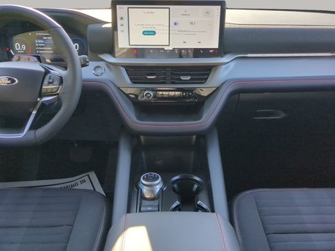 New 2026 Ford Explorer ST-Line w/ ST-Line Street Pack image 48