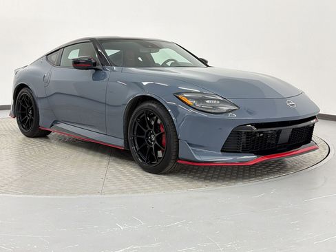 Used 2024 Nissan Z NISMO w/ Floor Mat Package RWD image 6