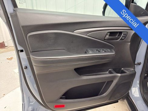 Used 2022 Honda Pilot TrailSport image 14