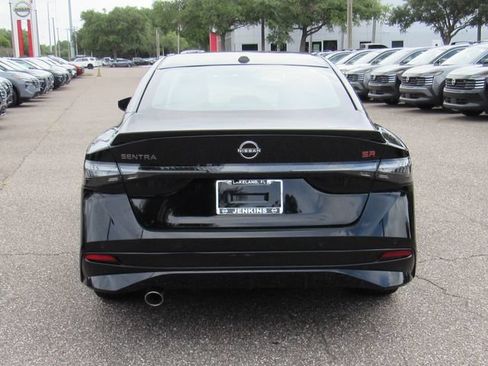New 2026 Nissan Sentra SR w/ SR Premium Package FWD image 4