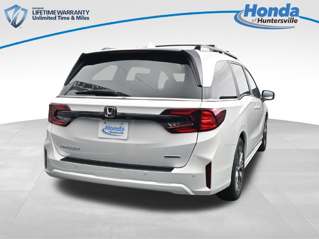 New 2027 Honda Odyssey Touring image 2