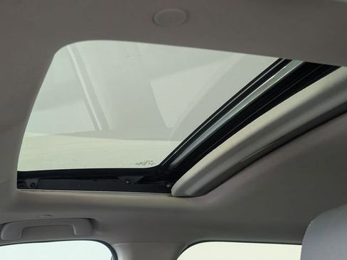 Used 2023 Honda CR-V EX-L image 13