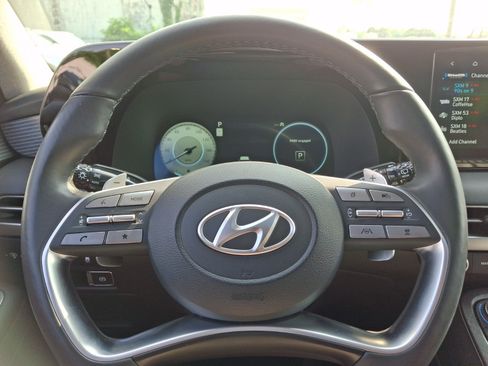 Used 2023 Hyundai Palisade Limited AWD/4WD image 22