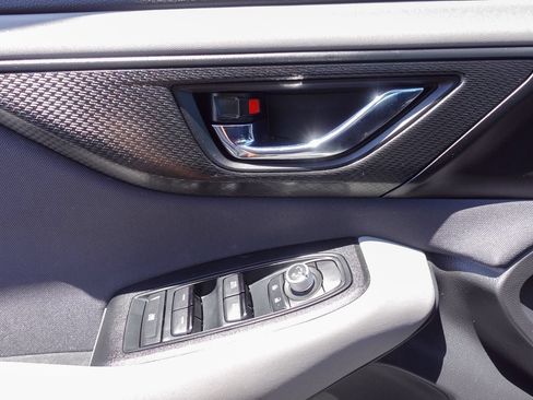 Used 2025 Subaru Outback Premium AWD/4WD image 15