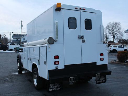 Used 2016 Ford F450 XL w/ Power Equipment Group image 4