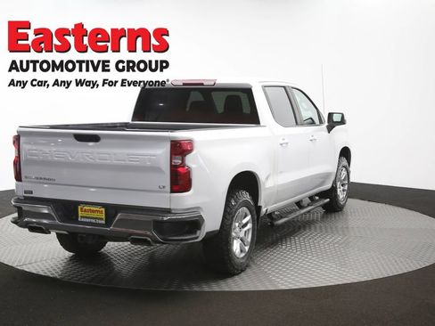 Used 2023 Chevrolet Silverado 1500 LT AWD/4WD image 37