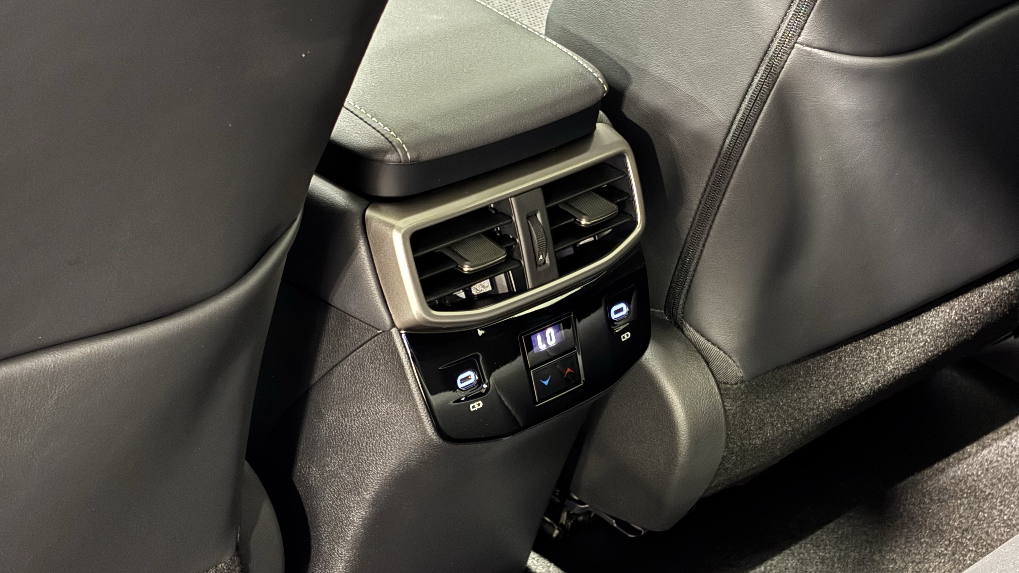 New 2026 Lexus RX 350h AWD/4WD image 36