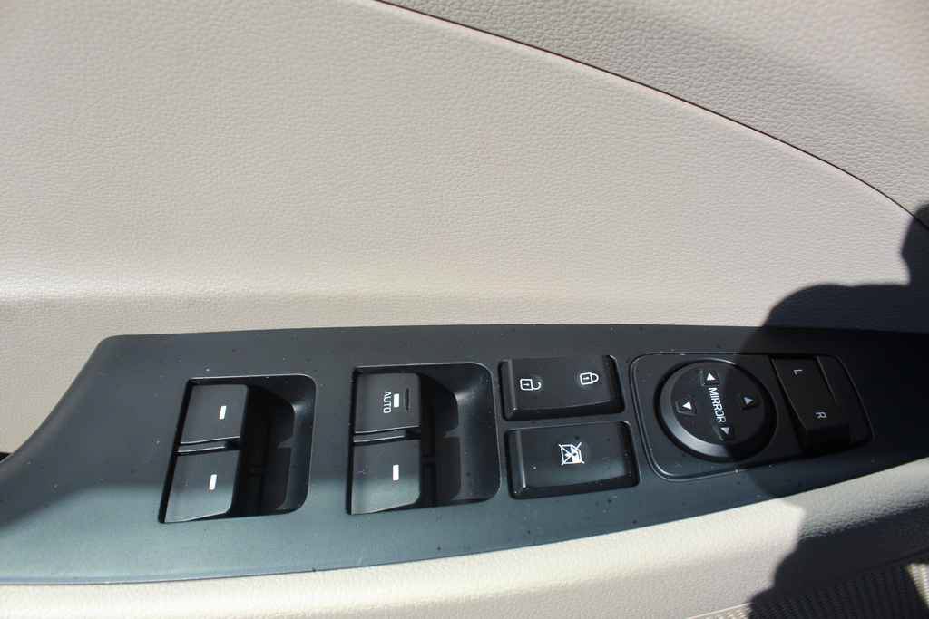 Used 2017 Hyundai Tucson Sport AWD/4WD image 12
