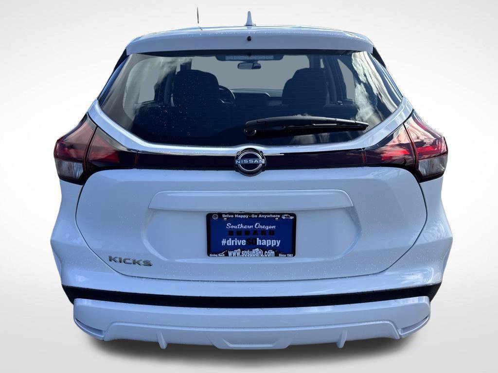 Used 2025 Nissan Kicks Play S FWD image 6