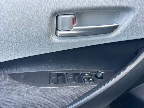 Certified 2026 Toyota Corolla SE w/ SE Package FWD image 11