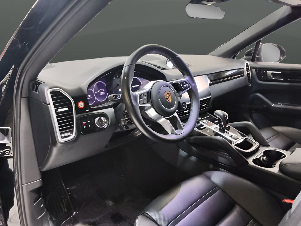 Used 2023 Porsche Cayenne Coupe AWD/4WD image 11