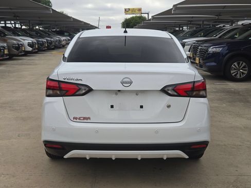 Used 2025 Nissan Versa S w/ Trunk Package FWD image 4