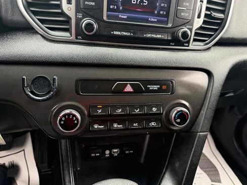 Used 2018 Kia Sportage LX image 22