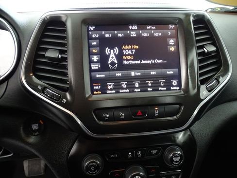 Certified 2023 Jeep Cherokee Trailhawk w/ Premium Leather Package image 14