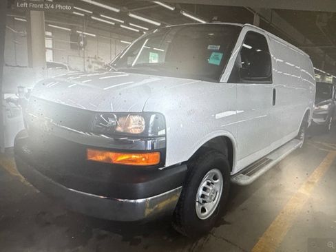 Used 2025 Chevrolet Express 2500 w/ Driver Convenience Package RWD image 1