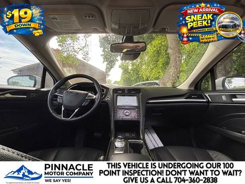 Used 2019 Ford Fusion Titanium FWD image 4